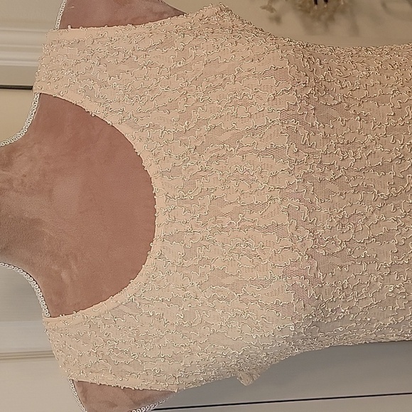 Front Street Size S, sleeveless top. Lace top with embroidered 'squiggles'. - Picture 2 of 7